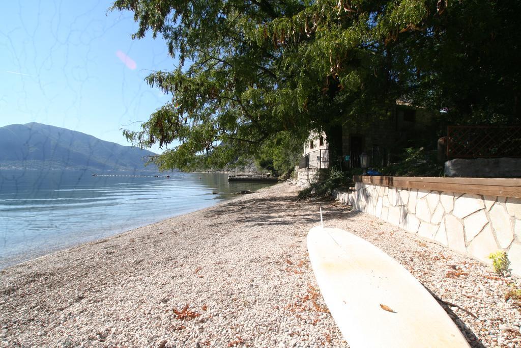 Holiday Home Ametist Kotor Bilik gambar