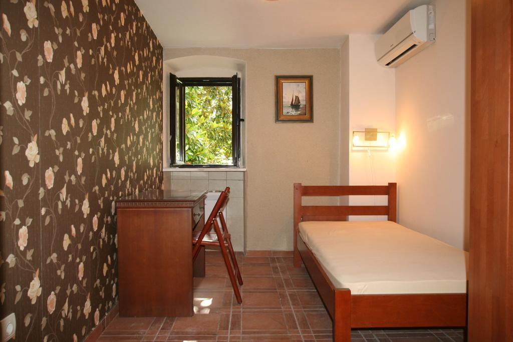 Holiday Home Ametist Kotor Luaran gambar